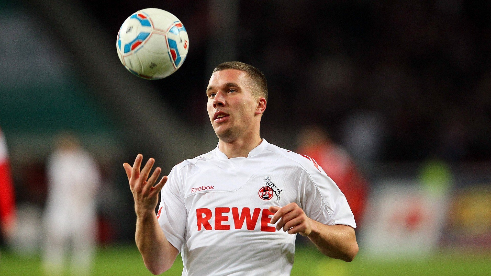 世界冠军被新秀单杀引爆舆论